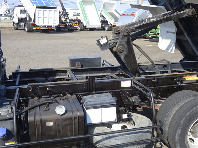 いすゞフォワード深ダンプ（土砂禁ダンプ）中型（4t）[写真05]