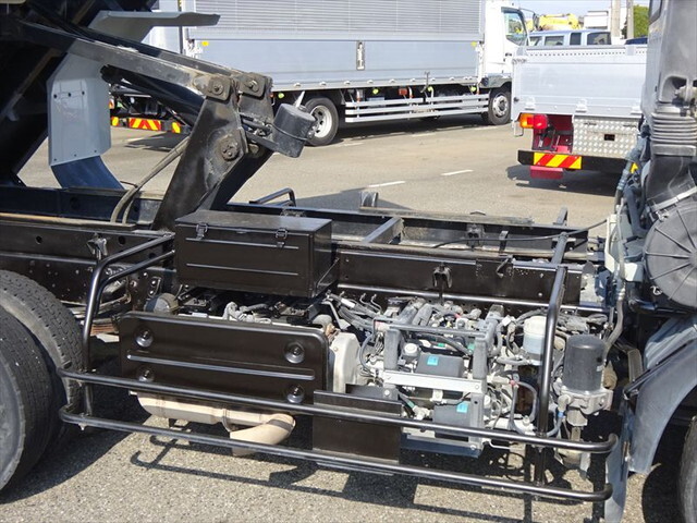 いすゞフォワード深ダンプ（土砂禁ダンプ）中型（4t）[写真09]