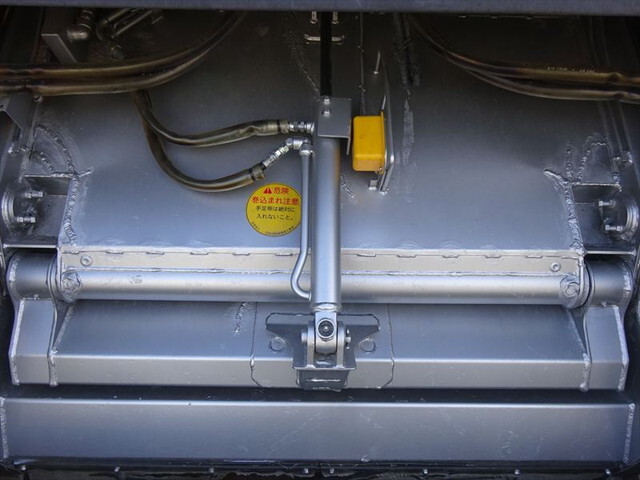 日野レンジャーパッカー車（塵芥車）中型（4t）[写真21]