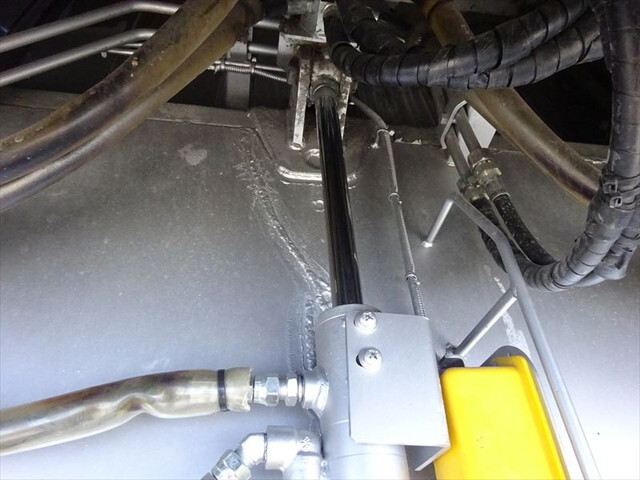 日野レンジャーパッカー車（塵芥車）中型（4t）[写真22]