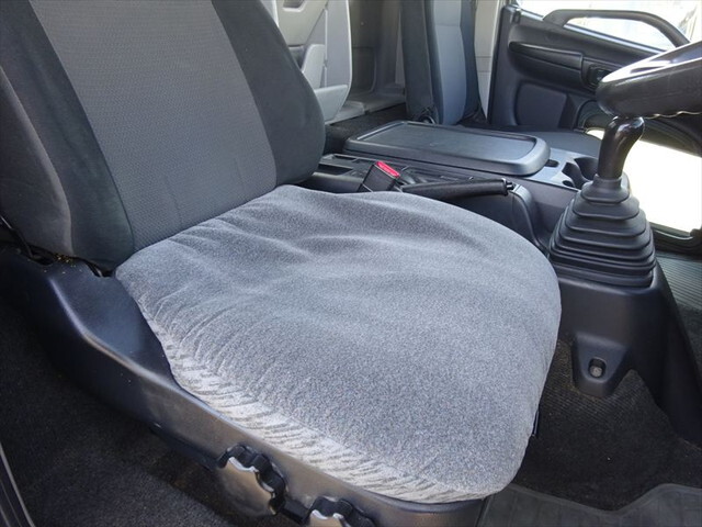 日野レンジャーパッカー車（塵芥車）中型（4t）[写真26]