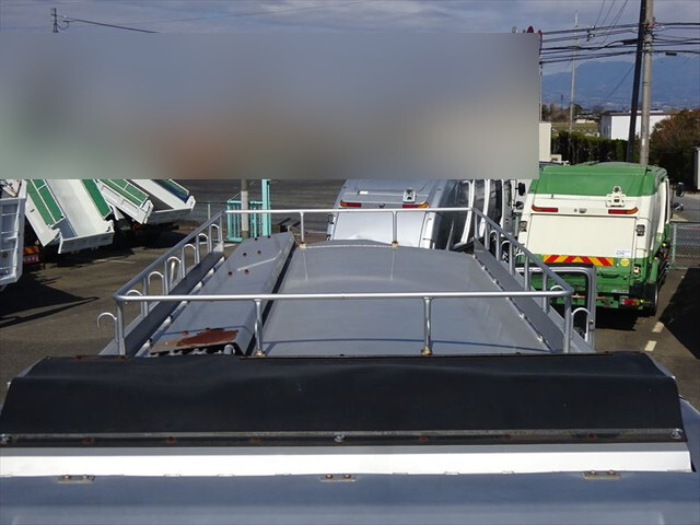 日野レンジャーパッカー車（塵芥車）中型（4t）[写真40]