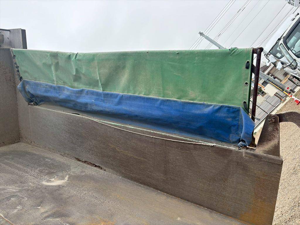 日野レンジャーダンプ増トン（6t・8t）[写真08]