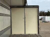 日野プロフィア冷蔵冷凍ウイング大型（10t）[写真14]