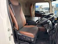 日野プロフィア冷蔵冷凍ウイング大型（10t）[写真22]