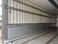 日野プロフィア冷蔵冷凍ウイング大型（10t）[写真10]