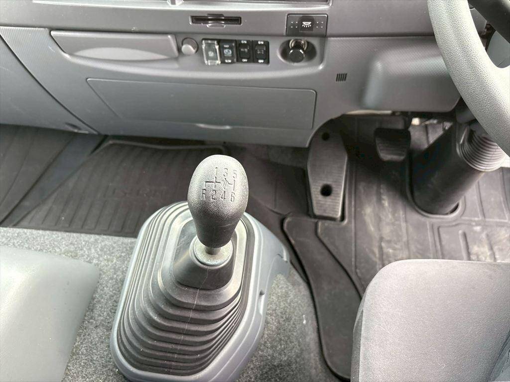 いすゞフォワード冷凍車（冷蔵車）増トン（6t・8t）[写真21]