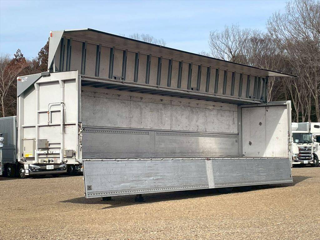 その他のメーカーその他の車種ウイングトレーラー大型（10t）[写真11]