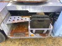 いすゞエルフ高所作業車小型（2t・3t）[写真16]