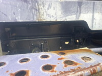 いすゞエルフ高所作業車小型（2t・3t）[写真17]