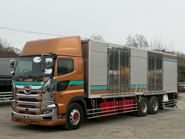 日野プロフィア冷凍車（冷蔵車）大型（10t）[写真01]