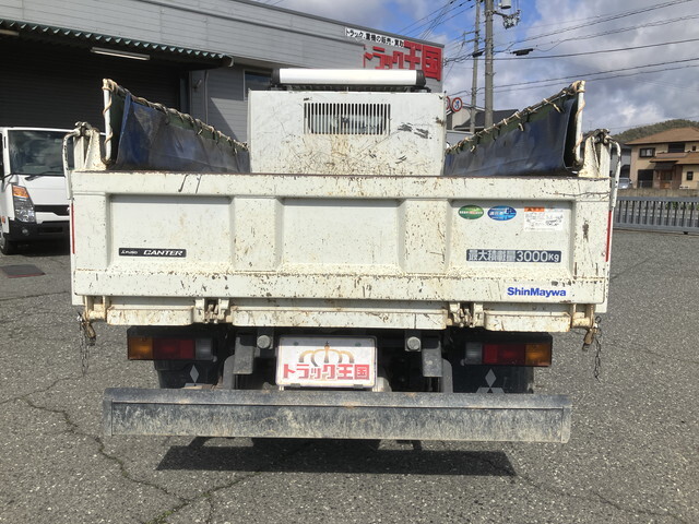 三菱ふそうキャンターダンプ小型（2t・3t）[写真11]