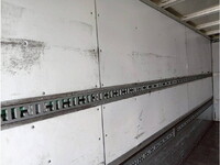 日野レンジャーアルミウイング中型（4t）[写真13]