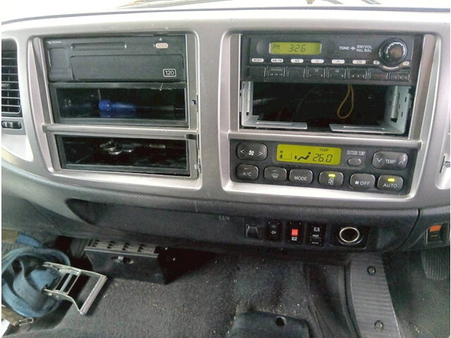 日野レンジャーアルミウイング中型（4t）[写真15]