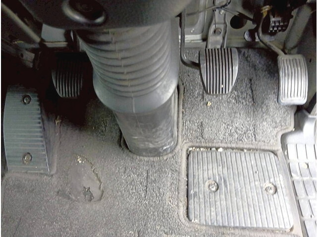 日野レンジャーアルミウイング中型（4t）[写真18]