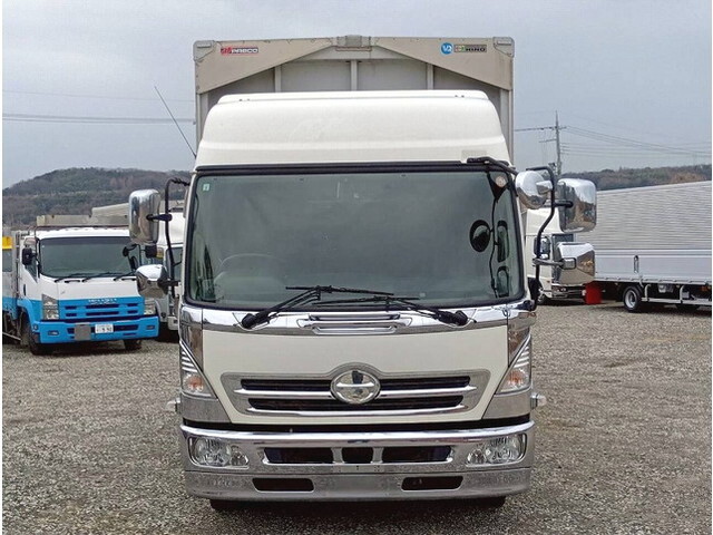 日野レンジャーアルミウイング中型（4t）[写真03]