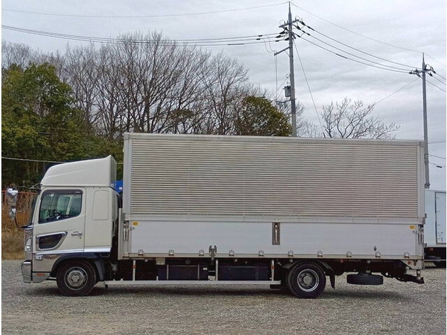 日野レンジャーアルミウイング中型（4t）[写真04]