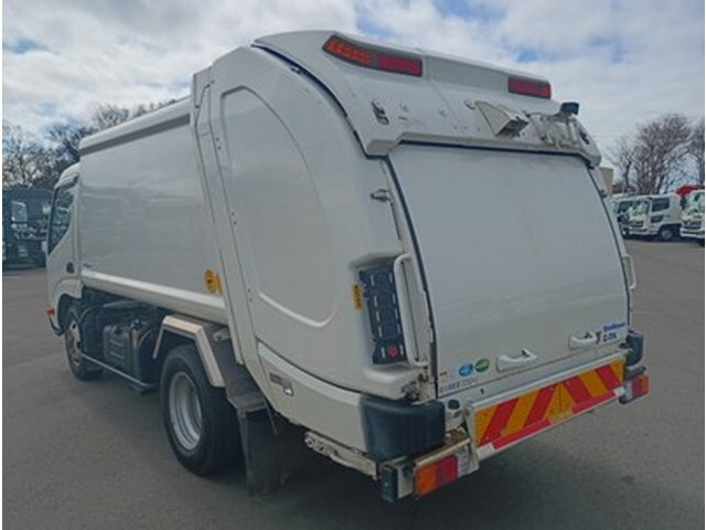 日野デュトロパッカー車（塵芥車）小型（2t・3t）[写真02]