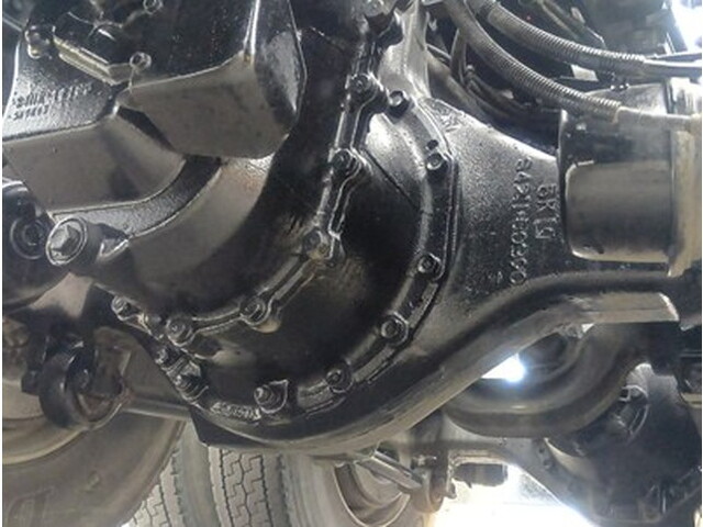 日野プロフィアコンテナ専用車大型（10t）[写真11]