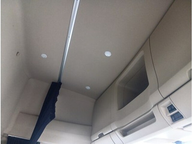 日野プロフィアコンテナ専用車大型（10t）[写真25]