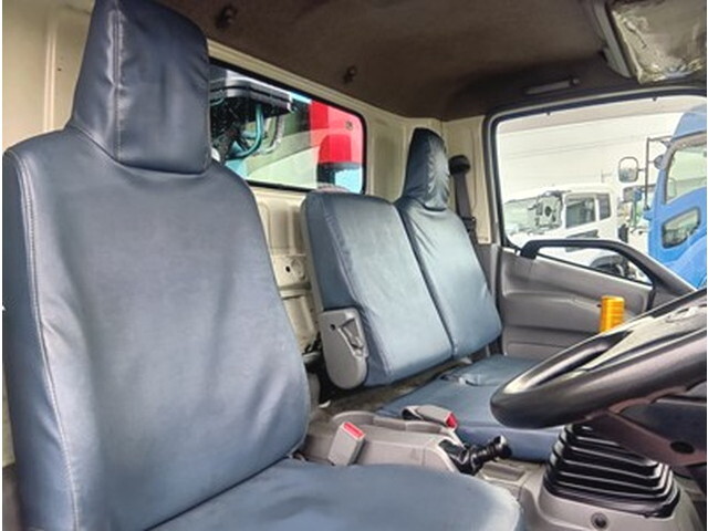 日野デュトロパッカー車（塵芥車）小型（2t・3t）[写真23]