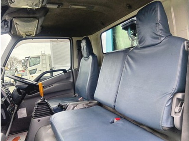 日野デュトロパッカー車（塵芥車）小型（2t・3t）[写真24]