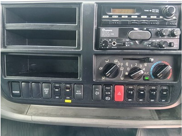 日野デュトロパッカー車（塵芥車）小型（2t・3t）[写真26]