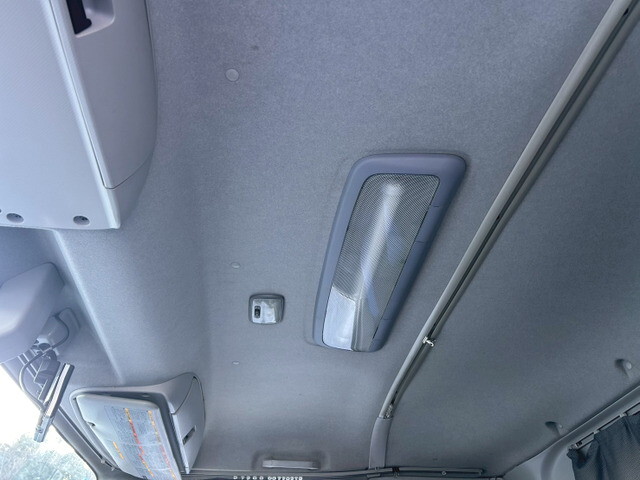 いすゞギガアルミウイング大型（10t）[写真15]