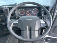 いすゞギガアルミウイング大型（10t）[写真21]