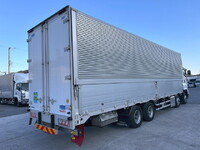 いすゞギガアルミウイング大型（10t）[写真02]