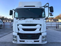 いすゞギガアルミウイング大型（10t）[写真05]