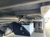 いすゞエルフアルミバン小型（2t・3t）[写真26]