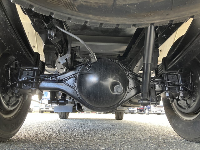 いすゞエルフアルミバン小型（2t・3t）[写真26]