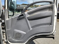 いすゞエルフアルミバン小型（2t・3t）[写真31]