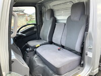 いすゞエルフアルミバン小型（2t・3t）[写真33]