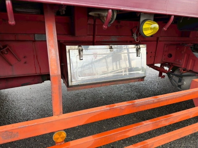 日野プロフィアアルミブロック大型（10t）[写真10]