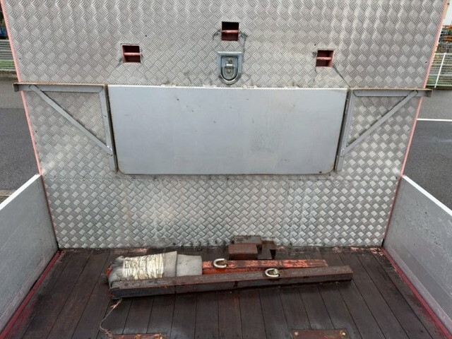 日野プロフィアアルミブロック大型（10t）[写真07]