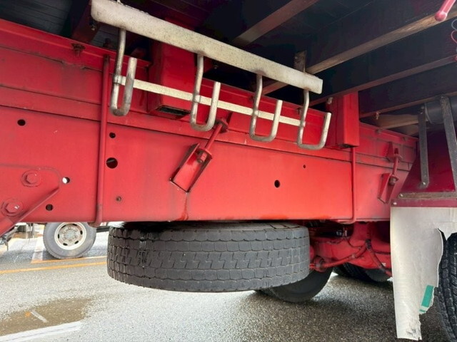 日野プロフィアアルミブロック大型（10t）[写真09]