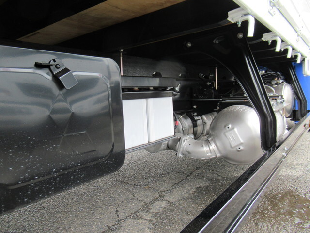 三菱ふそうファイタークレーン5段中型（4t）[写真17]