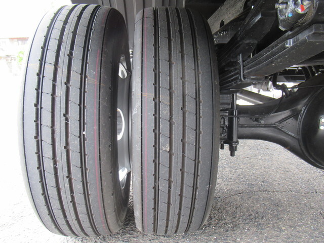 三菱ふそうファイタークレーン5段中型（4t）[写真33]