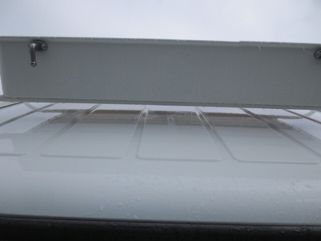 三菱ふそうキャンター平ボディ小型（2t・3t）[写真14]