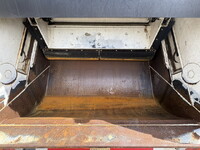 日野レンジャーパッカー車（塵芥車）中型（4t）[写真11]