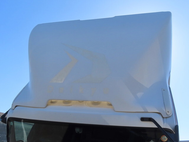 いすゞギガアルミウイング大型（10t）[写真34]