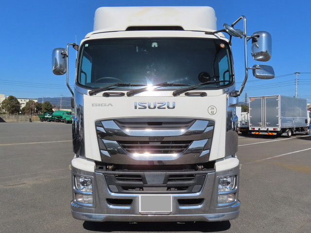 いすゞギガアルミウイング大型（10t）[写真05]