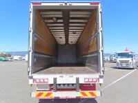 いすゞギガアルミウイング大型（10t）[写真08]