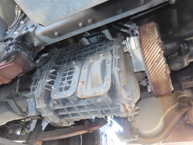 いすゞギガアルミウイング大型（10t）[写真09]