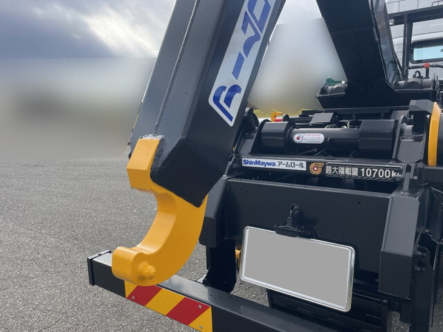 日野プロフィアコンテナ専用車大型（10t）[写真10]