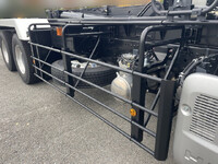 日野プロフィアコンテナ専用車大型（10t）[写真16]