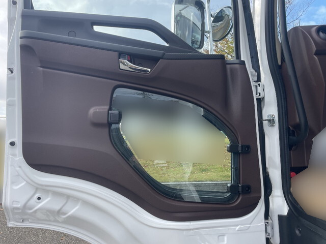 日野プロフィアコンテナ専用車大型（10t）[写真22]