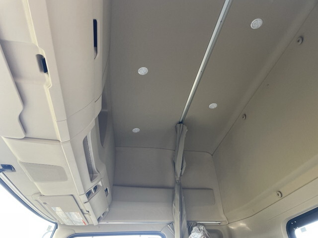 日野プロフィアコンテナ専用車大型（10t）[写真29]